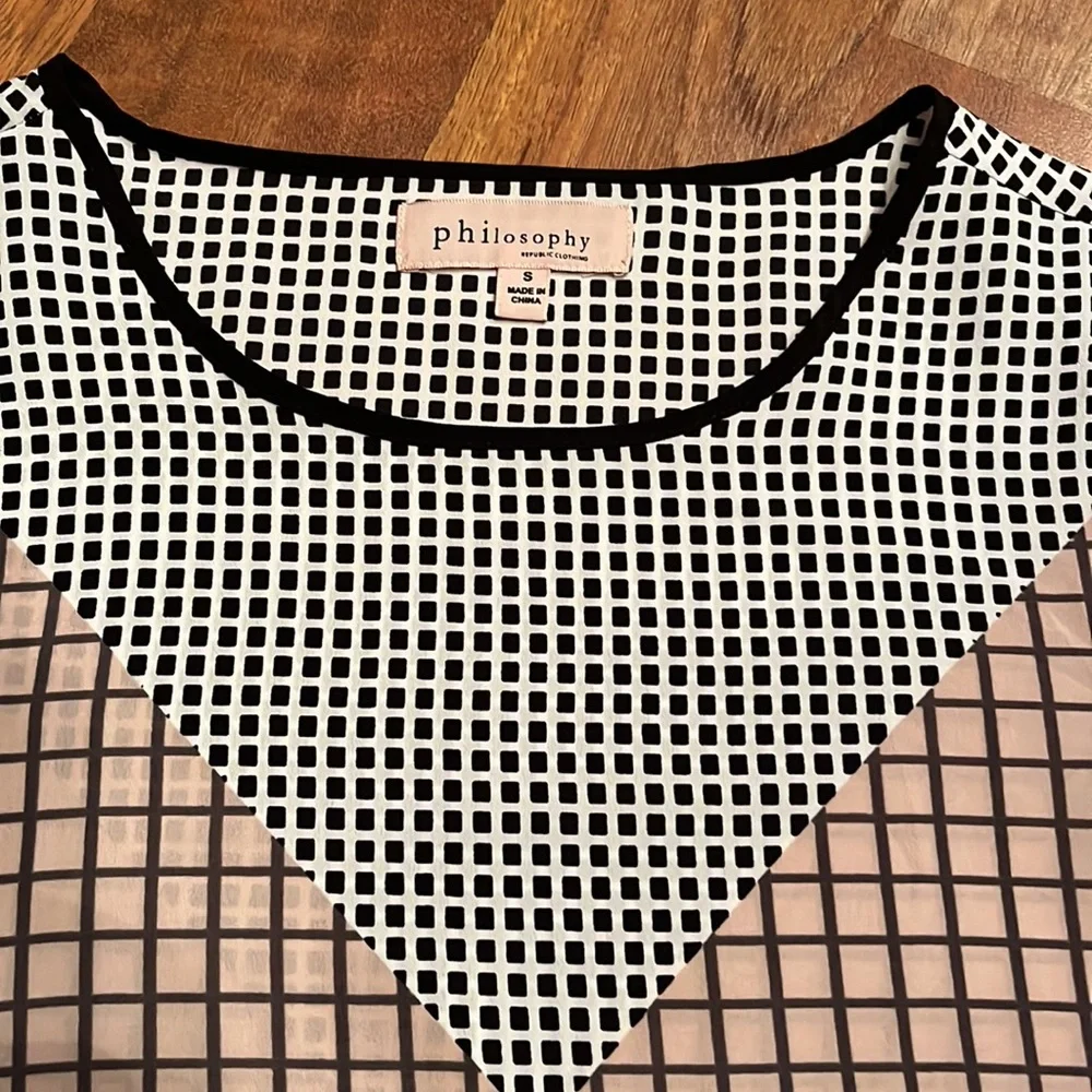 Perfect condition! philosophy republic clothing, dressy blouse - Picture 2 of 13